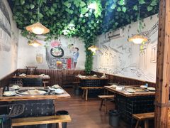 大堂-三里屯土灶炖公鸡地锅鸡(江东店)