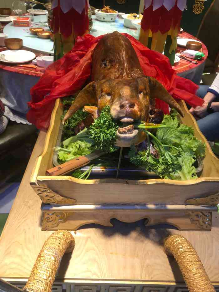 浩翔草原城(集宁店)-"是家乡这边具有蒙古特色的一家饭店,里面有.