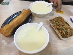 -兄弟深夜豆浆