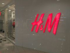 -H&M(天一广场店)