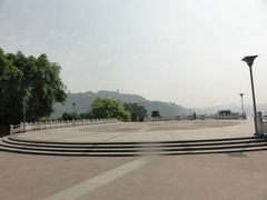 -中国宜宾·长江地标广场