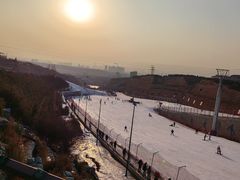 -采薇庄园四季滑雪场