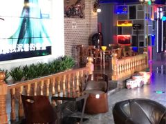 -蓝乐光量贩KTV(浦东禹悦汇店)