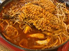 -吴草鸡爪오초닭발韩食堂(融恒盈嘉中心店)