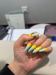 -晨·艺美甲美睫