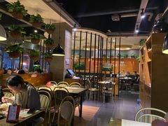 大堂-铁胖子口碑长沙菜·龙虾烧烤(赤岗社区店)