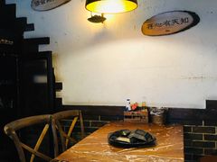 -何师烧烤·香辣蟹·川菜·30年老品牌(太古里旗舰店)