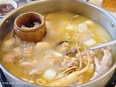 -朴小妹人参鸡汤火锅(长白山万达店)