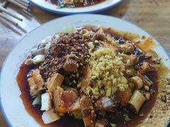 拌剔骨肉-温记府廟豆汤饭·始于1955年(海椒店)