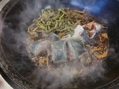 -边江铁锅炖鱼(振八街店)
