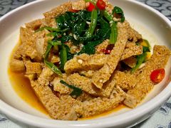 -巴特餐饮6加1音乐餐吧·新疆菜