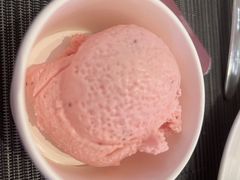 草莓雪糕-广州增城保利郡雅酒店-月色西餐厅