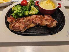 -豪客来牛排(中央花苑店)
