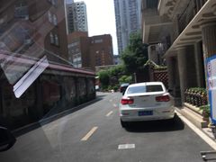-上海市经济管理学校