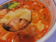 -弘束束柳州深巷螺蛳粉(珠江路店)