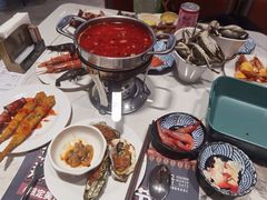 -金马门国际美食百汇(珞喻路店)