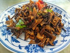 -天天向上素食餐厅(五台山店)