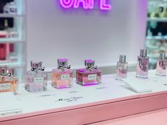 -Dior迪奥(上海世茂广场店)