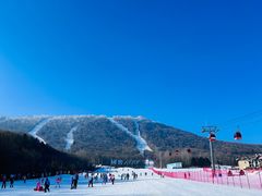 -亚布力新体委滑雪场