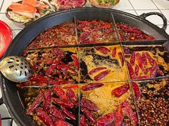 -财二舅火锅招待所