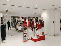 -优衣库(上海正大广场店)