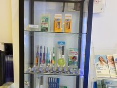 -瑞尔齿科(颐堤港诊所)