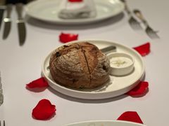 餐前面包黄油-壳里西餐厅Coquille Seafood Bistro(蒙自路店)