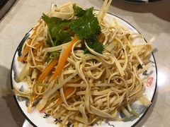 -王老六铁锅炖鱼(圣亚海洋店)