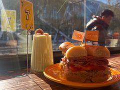 -Catch Bagel(芳草地店)