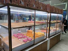 面包甜点陈列柜-奈雪的茶(重庆万象城北区店)
