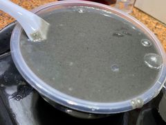 黑芝麻糊汤圆-百花传统甜品店(原址店)