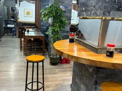 -亮亮面馆(经六路店)