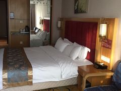 -清水湾酒店(深圳横岗塘坑地铁站店)