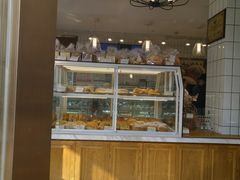面包甜点陈列柜-老大昌(淮海中路店)