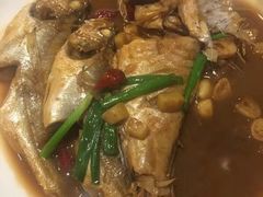 红烧杂鱼-荣小馆(临海世纪花城店)