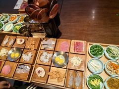 -银米·云南传统过桥米线(双廊黑金冠店)