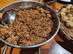 牛肝菌炒饭-老滇山寨•云南特色菜•地方菜•民族风情歌舞表演(金碧店)