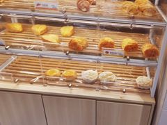 -85度C(生甜甜圈研究工坊·上海平凉店)