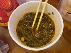 -八一路好吃街(雨田商务大厦店)