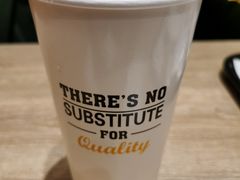 畅饮杯-The Habit Burger Grill 哈比特汉堡(爱琴海店)