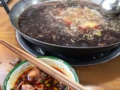 红锅锅底-赞花婆鲜兔辣卤火锅