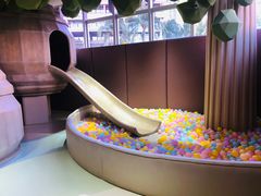 -水桶王国主题餐厅·聚会·生日派对·亲子活动·家庭套餐(亚龙湾希尔顿店)