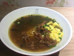 特色筋肉面-牛吃草牛杂面(天一店)
