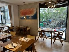 -Mark&Mars Restaurant