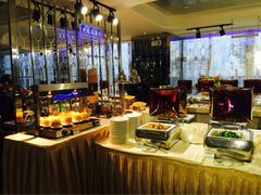 摩登克斯酒店无国界自助餐厅-御膳私房菜·现代粤菜·高空城景宴会厅(罗湖万象城店)