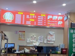 -万煲旺·香港老传承煲仔饭·猪杂汤(客村店)