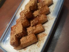 -川流不息·地道川菜·小龙虾(松东路店)