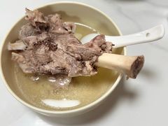 -周震馄饨