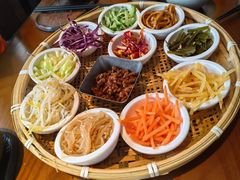 -包整·丝娃娃(一览甲秀楼风景店)