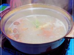 -千岛蚝高压锅生蚝·人参火锅(白云万达店)